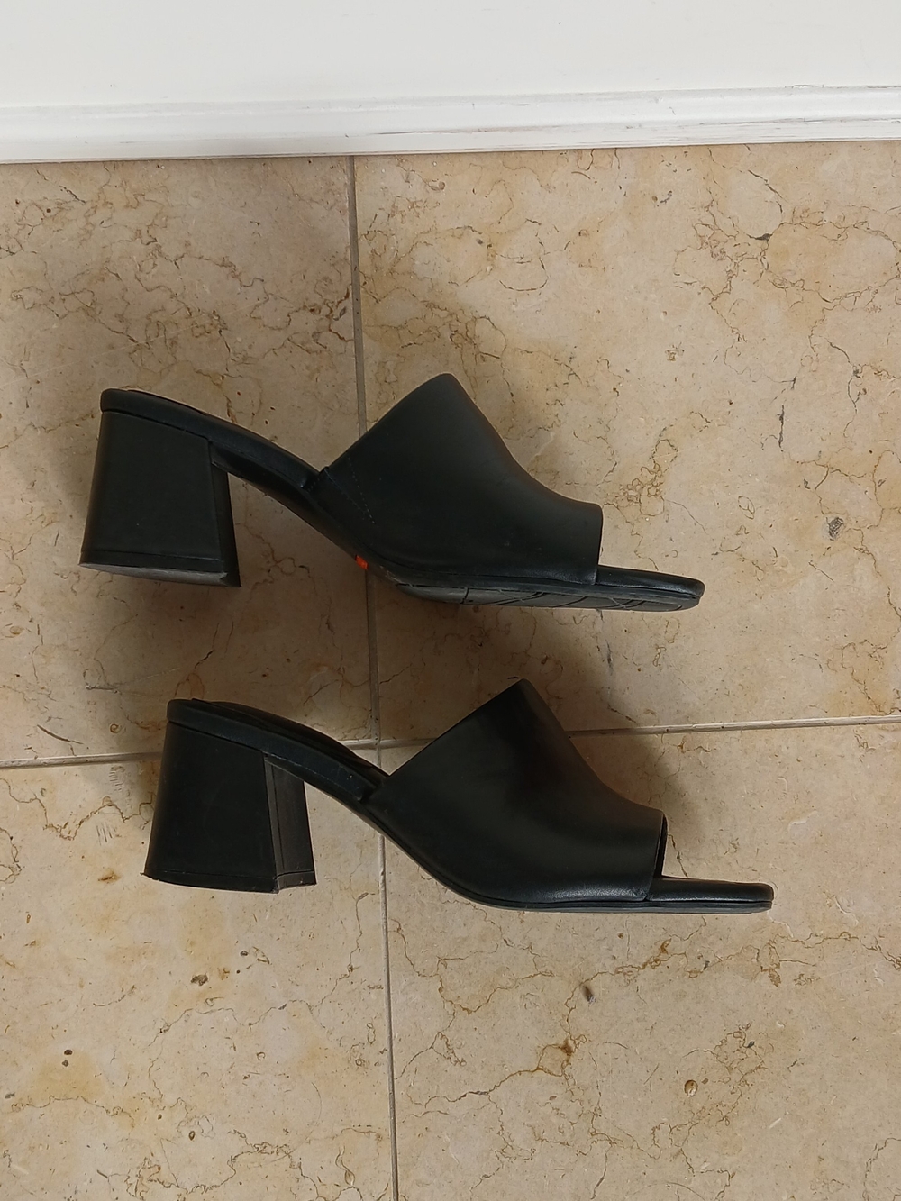 Rockport Black Leather Open-Toe Block Heel Mules - Womens